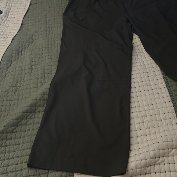 Old Navy High Waisted Stretch Tech Wide Leg Pants - Picture 3 of 12
